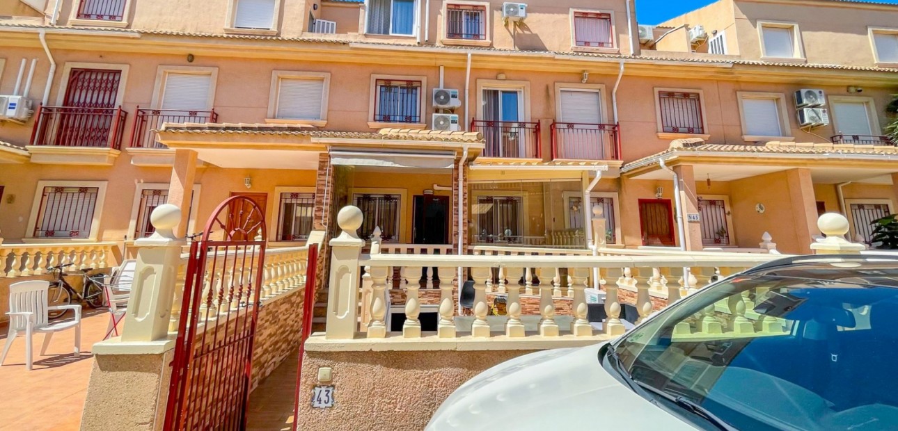 Sale - Townhouse -
Orihuela Costa - Playa Flamenca