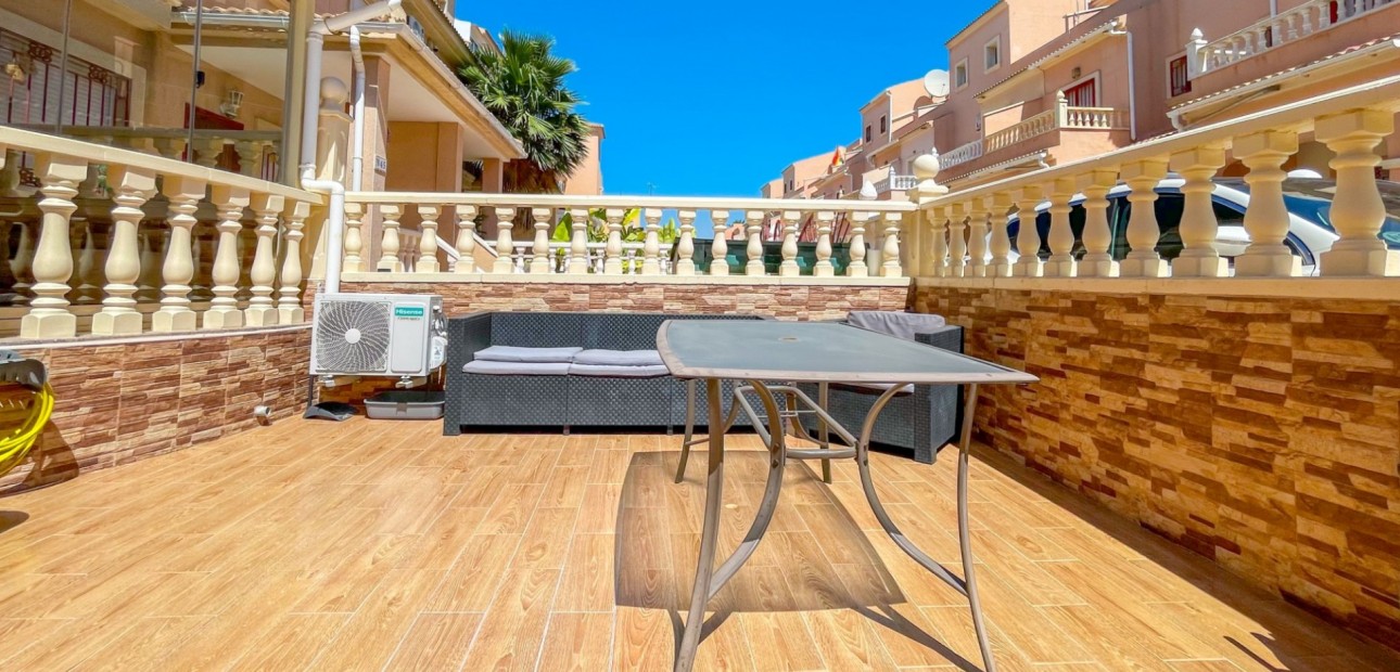 Sale - Townhouse -
Orihuela Costa - Playa Flamenca