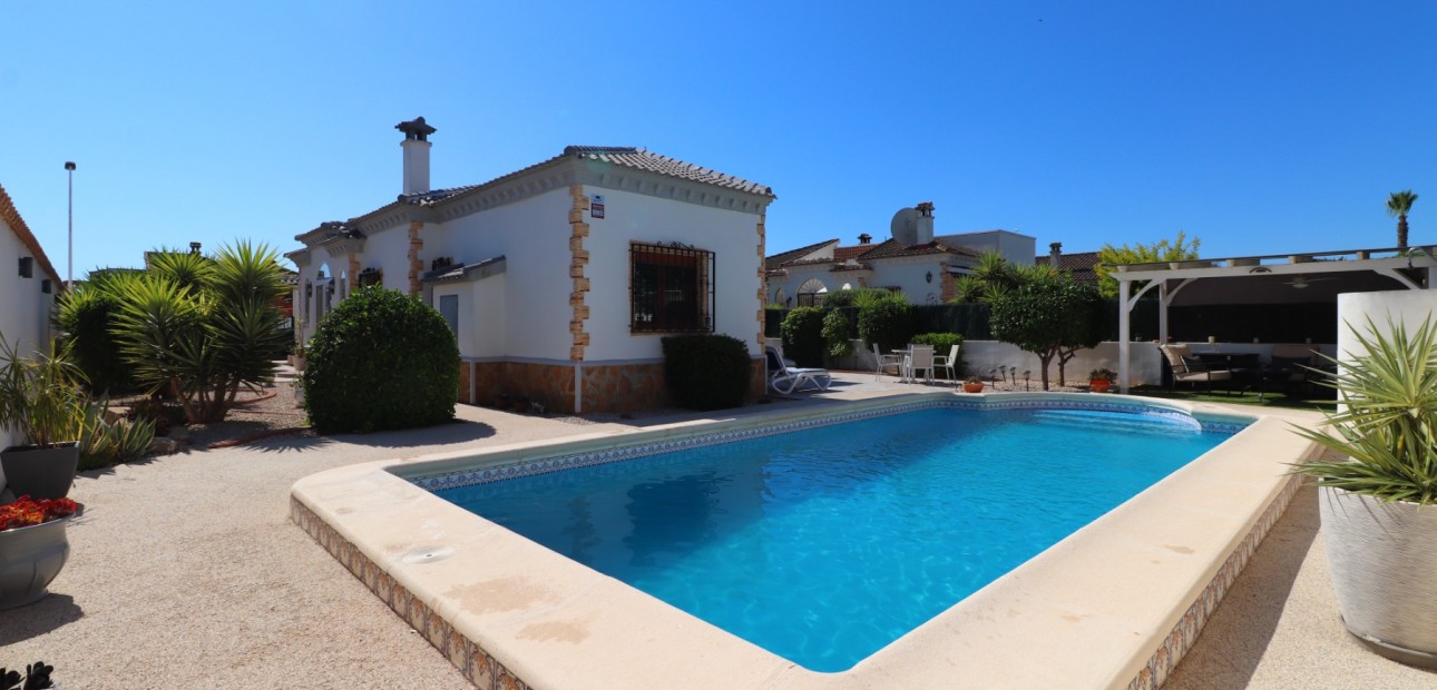 Herverkoop - Detached Villa -
Formentera del Segura - Fincas de La Vega