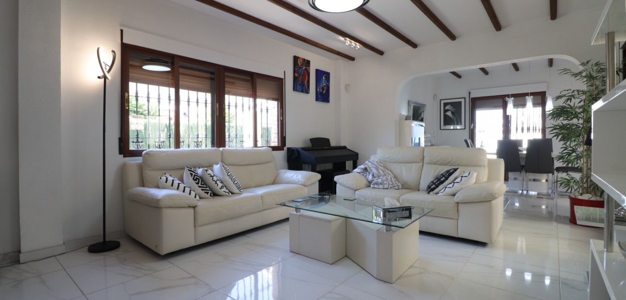 Herverkoop - Detached Villa -
Formentera del Segura - Fincas de La Vega