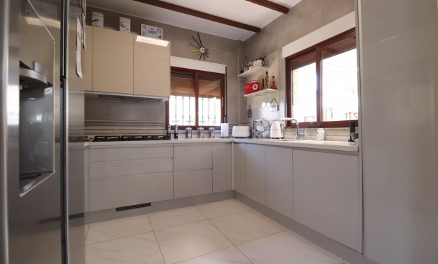 Herverkoop - Detached Villa -
Formentera del Segura - Fincas de La Vega