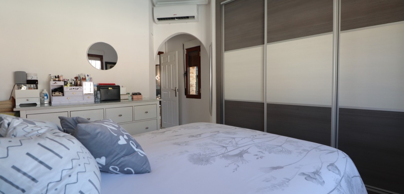 Herverkoop - Detached Villa -
Formentera del Segura - Fincas de La Vega
