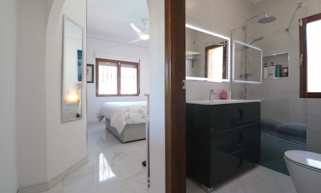 Herverkoop - Detached Villa -
Formentera del Segura - Fincas de La Vega