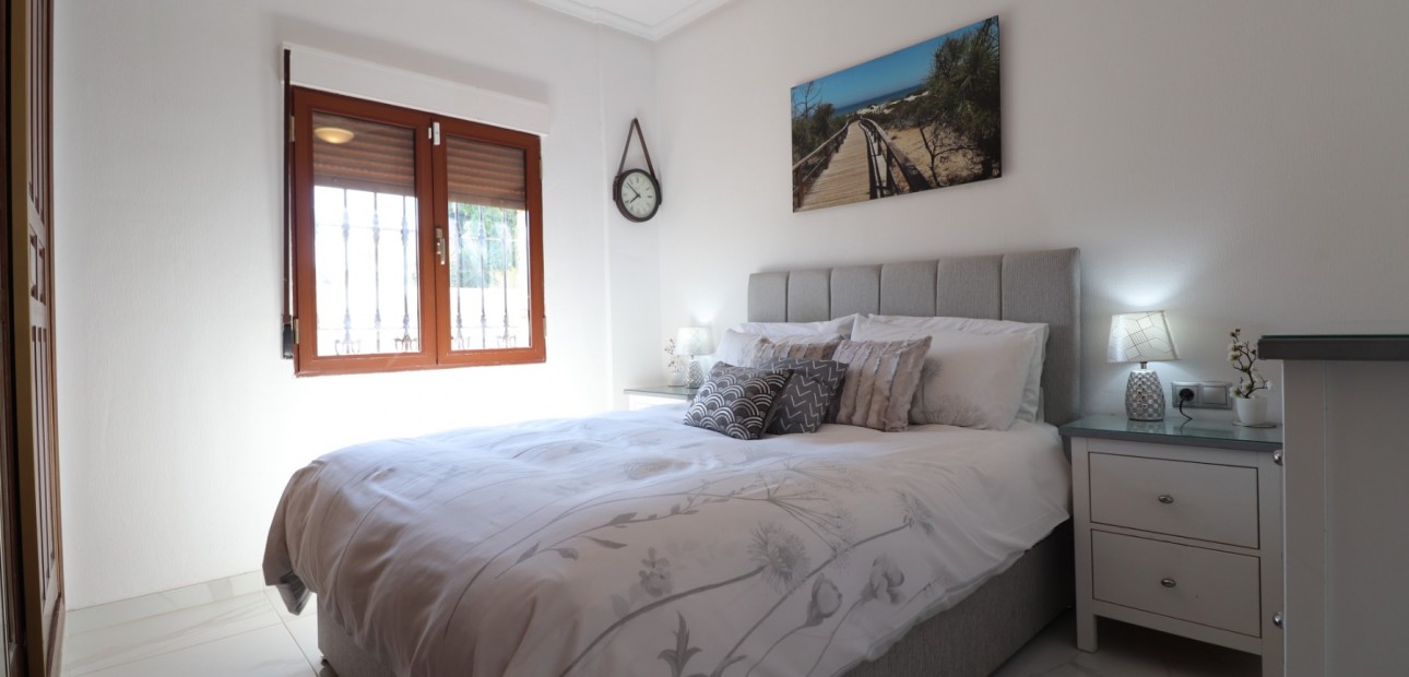 Herverkoop - Detached Villa -
Formentera del Segura - Fincas de La Vega