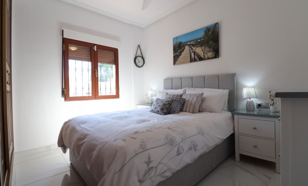 Herverkoop - Detached Villa -
Formentera del Segura - Fincas de La Vega
