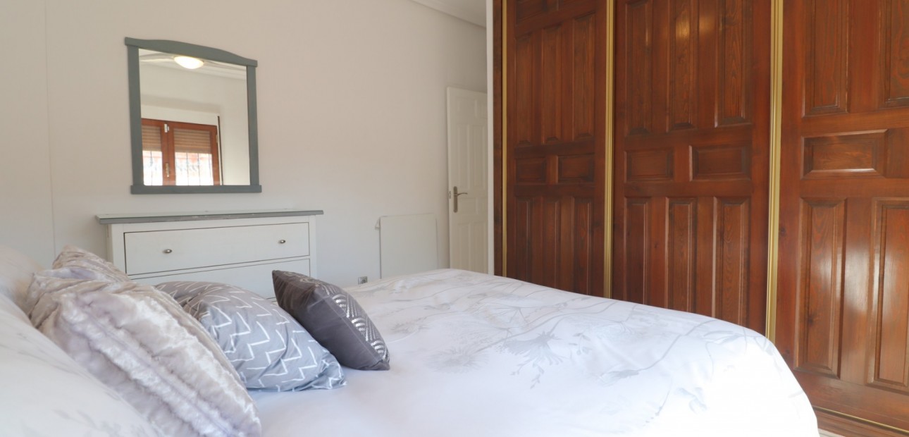 Herverkoop - Detached Villa -
Formentera del Segura - Fincas de La Vega