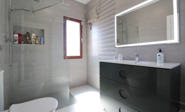 Herverkoop - Detached Villa -
Formentera del Segura - Fincas de La Vega