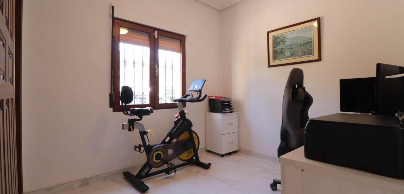 Herverkoop - Detached Villa -
Formentera del Segura - Fincas de La Vega