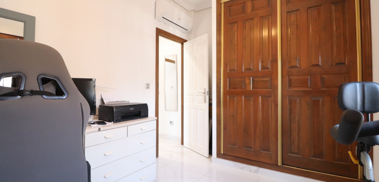 Herverkoop - Detached Villa -
Formentera del Segura - Fincas de La Vega