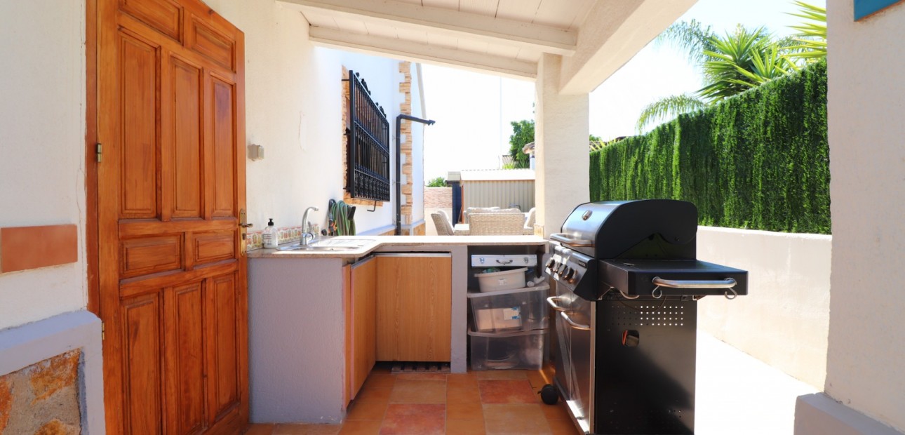 Herverkoop - Detached Villa -
Formentera del Segura - Fincas de La Vega