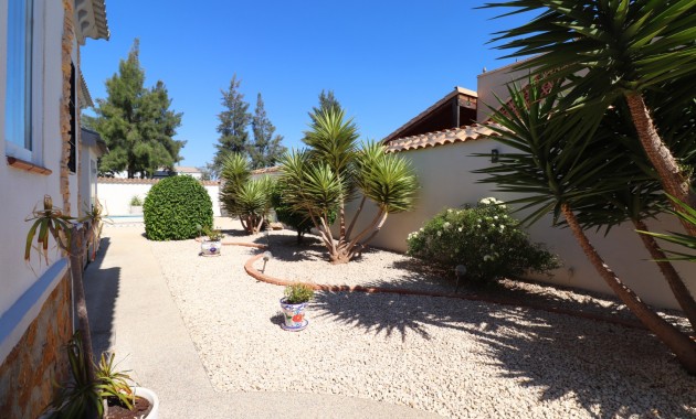 Herverkoop - Detached Villa -
Formentera del Segura - Fincas de La Vega