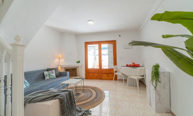 Herverkoop - Bungalow -
Torrevieja - La Siesta - El Salado - Torreta
