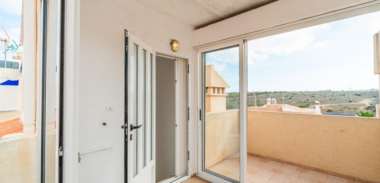 Herverkoop - Bungalow -
Torrevieja - La Siesta - El Salado - Torreta