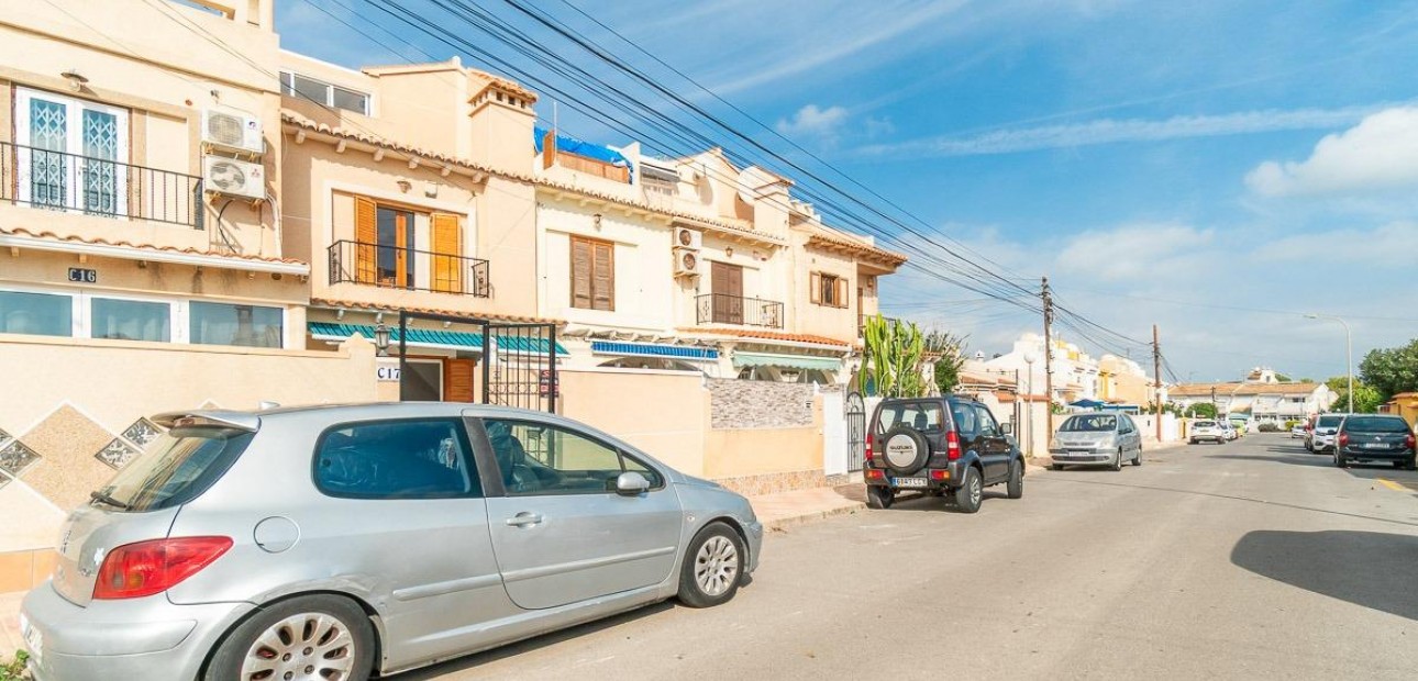 Herverkoop - Bungalow -
Torrevieja - La Siesta - El Salado - Torreta