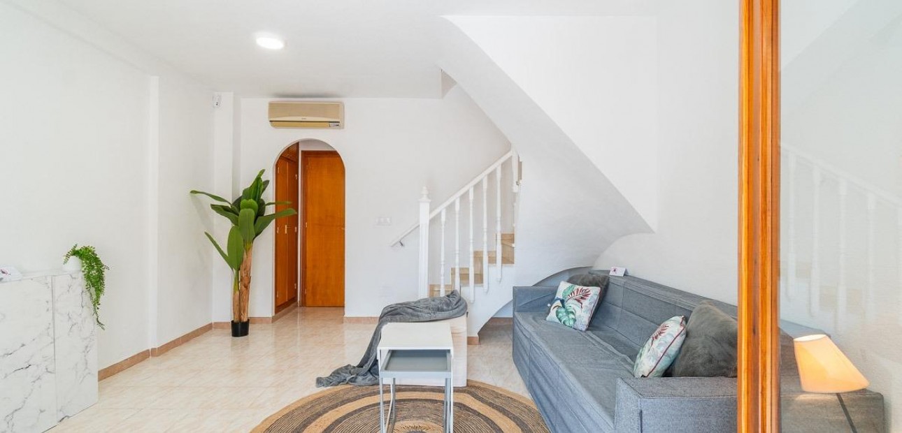 Herverkoop - Bungalow -
Torrevieja - La Siesta - El Salado - Torreta