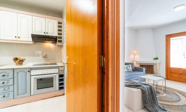 Herverkoop - Bungalow -
Torrevieja - La Siesta - El Salado - Torreta