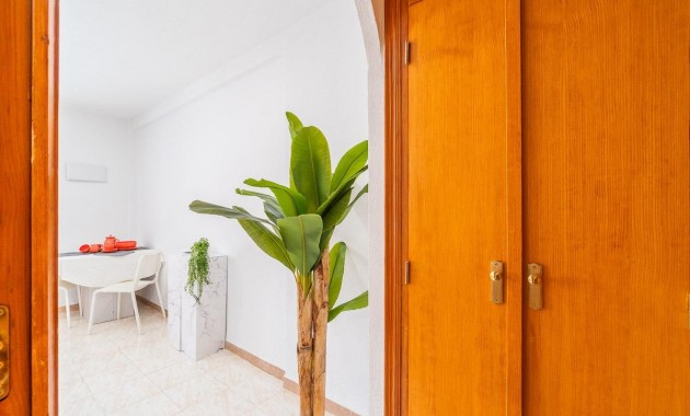 Herverkoop - Bungalow -
Torrevieja - La Siesta - El Salado - Torreta