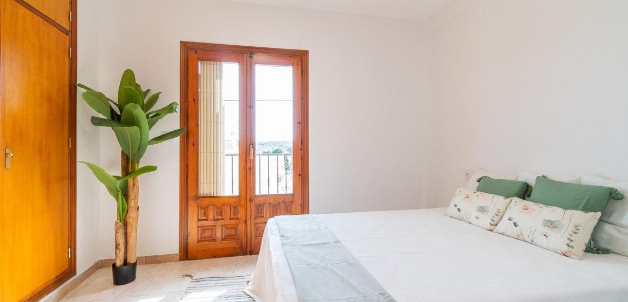 Herverkoop - Bungalow -
Torrevieja - La Siesta - El Salado - Torreta