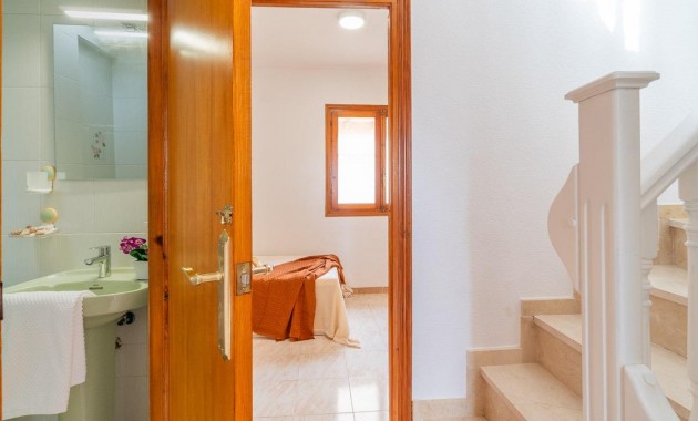 Herverkoop - Bungalow -
Torrevieja - La Siesta - El Salado - Torreta