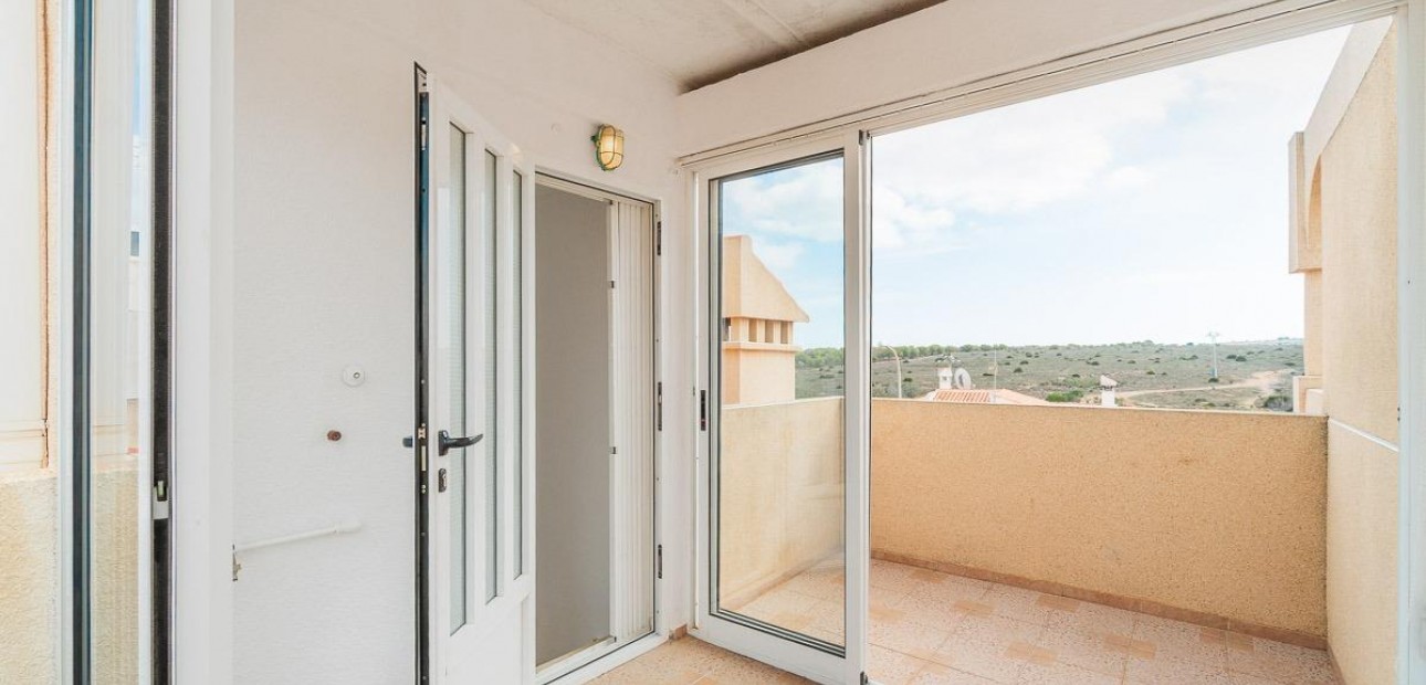 Herverkoop - Bungalow -
Torrevieja - La Siesta - El Salado - Torreta