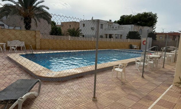 Herverkoop - Bungalow -
Torrevieja - La Siesta - El Salado - Torreta