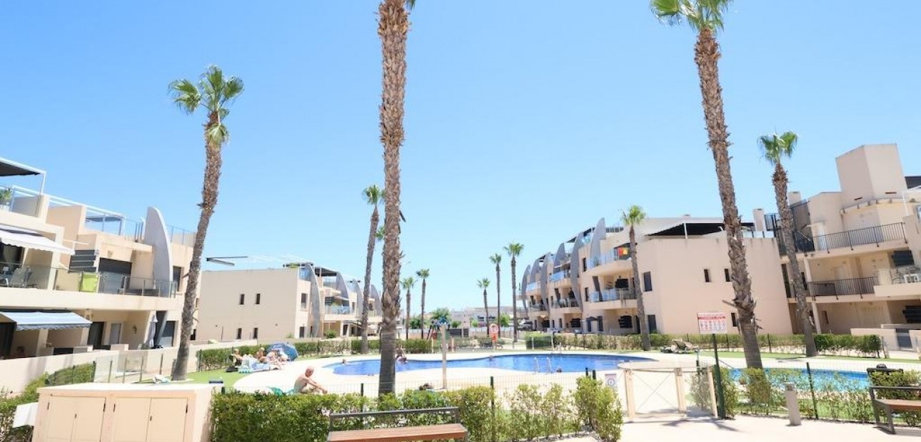 Herverkoop - Bungalow -
Orihuela Costa - La Regia