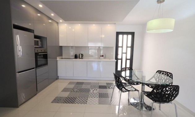 Herverkoop - Bungalow -
Orihuela Costa - La Regia