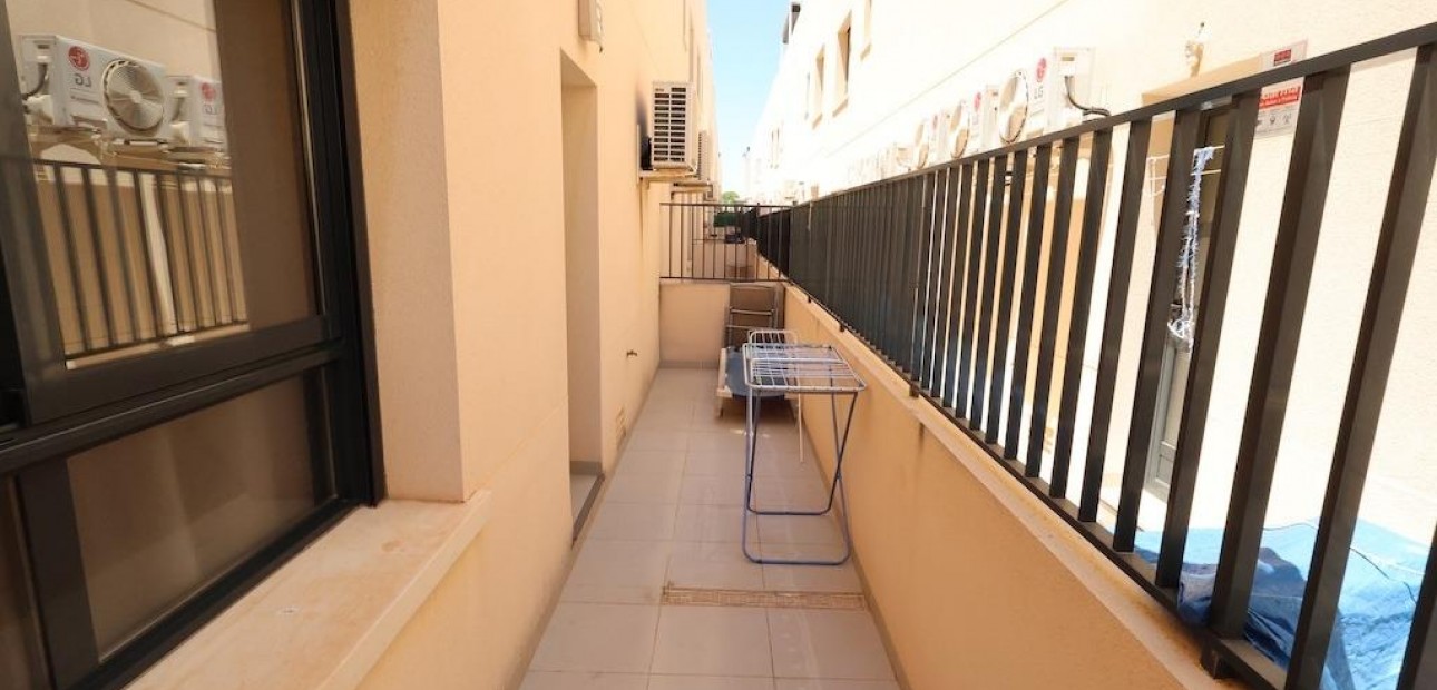 Herverkoop - Bungalow -
Orihuela Costa - La Regia