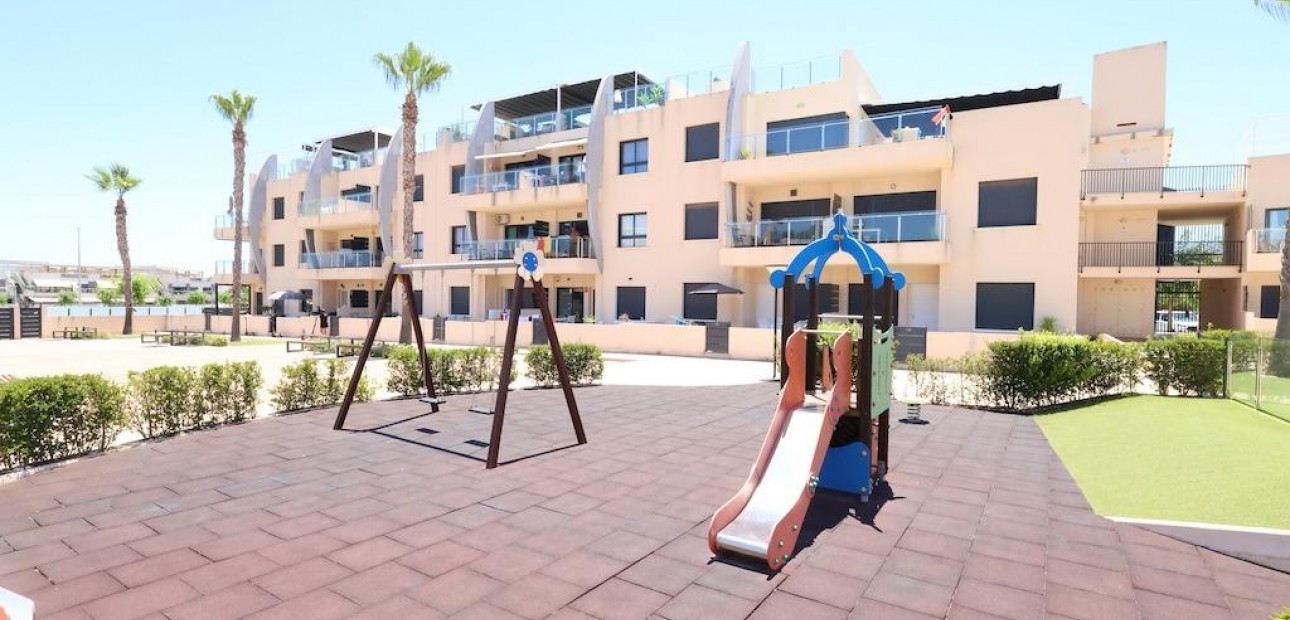 Herverkoop - Bungalow -
Orihuela Costa - La Regia