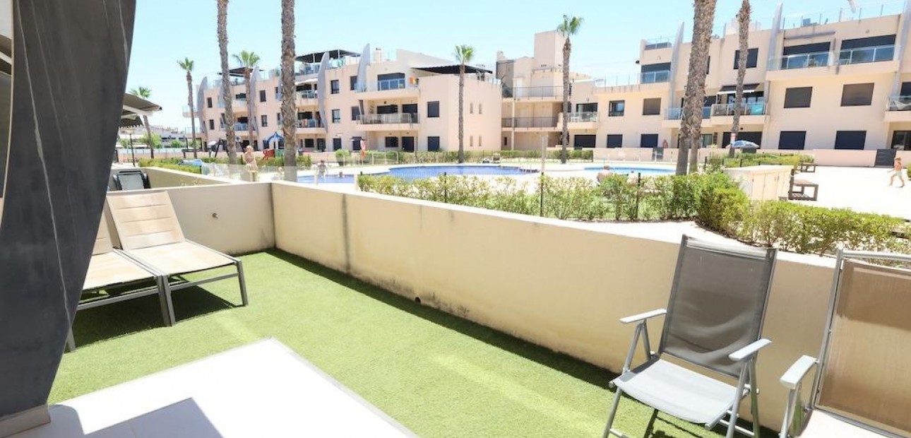Herverkoop - Bungalow -
Orihuela Costa - La Regia