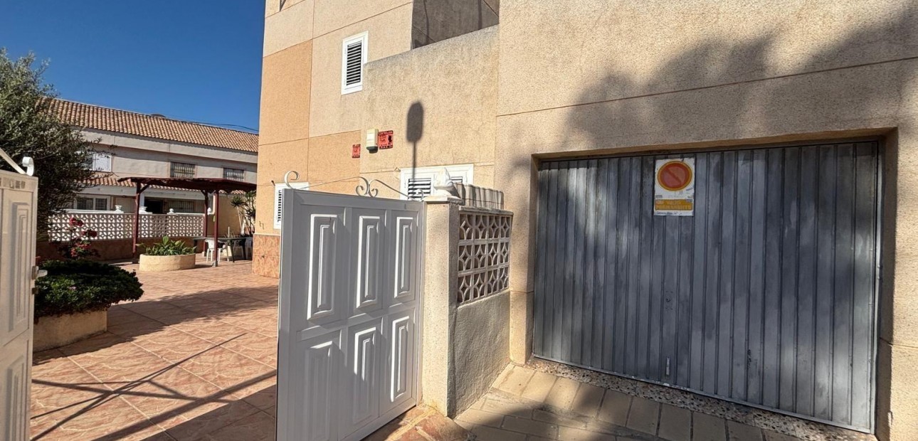 Herverkoop - duplex -
Torrevieja - Los Frutales