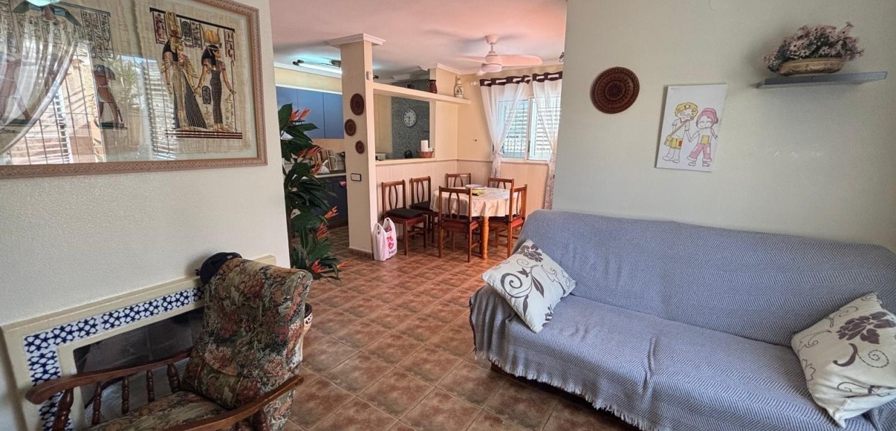 Herverkoop - duplex -
Torrevieja - Los Frutales