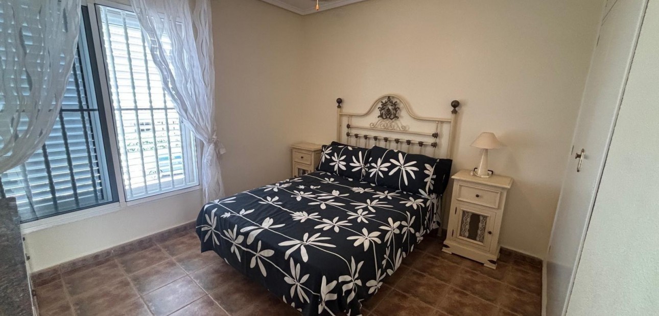 Herverkoop - duplex -
Torrevieja - Los Frutales