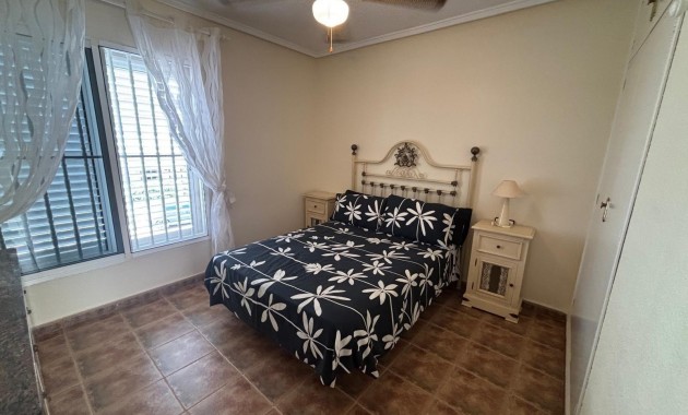 Herverkoop - duplex -
Torrevieja - Los Frutales