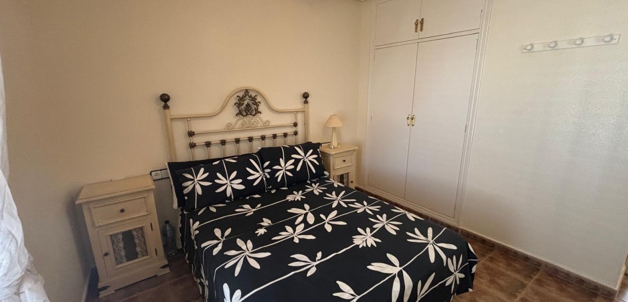 Herverkoop - duplex -
Torrevieja - Los Frutales