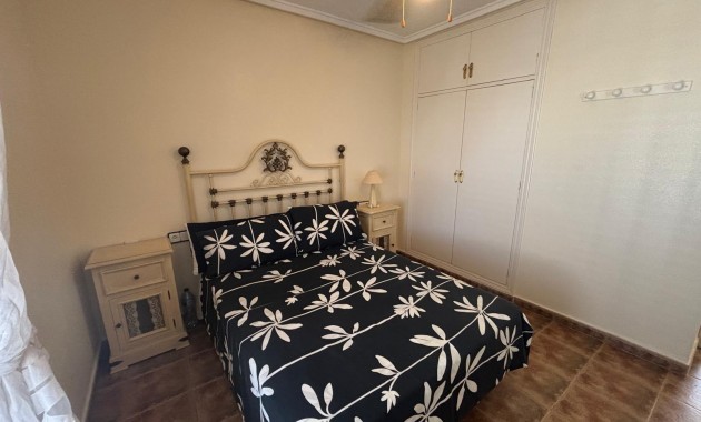 Herverkoop - duplex -
Torrevieja - Los Frutales
