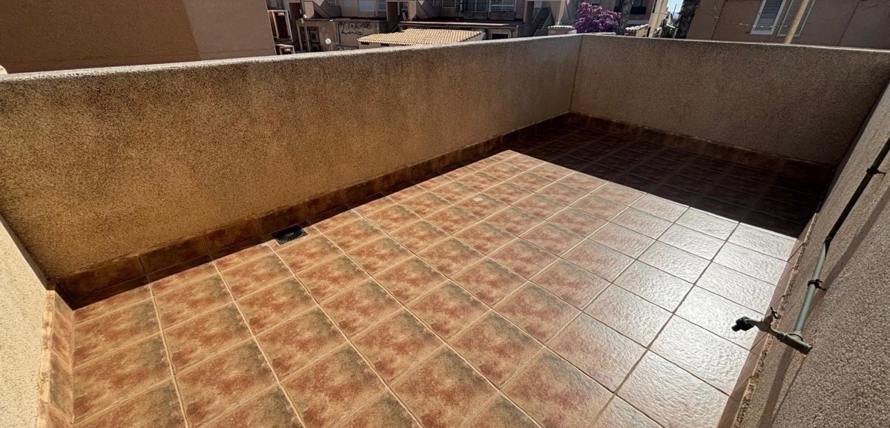 Herverkoop - duplex -
Torrevieja - Los Frutales