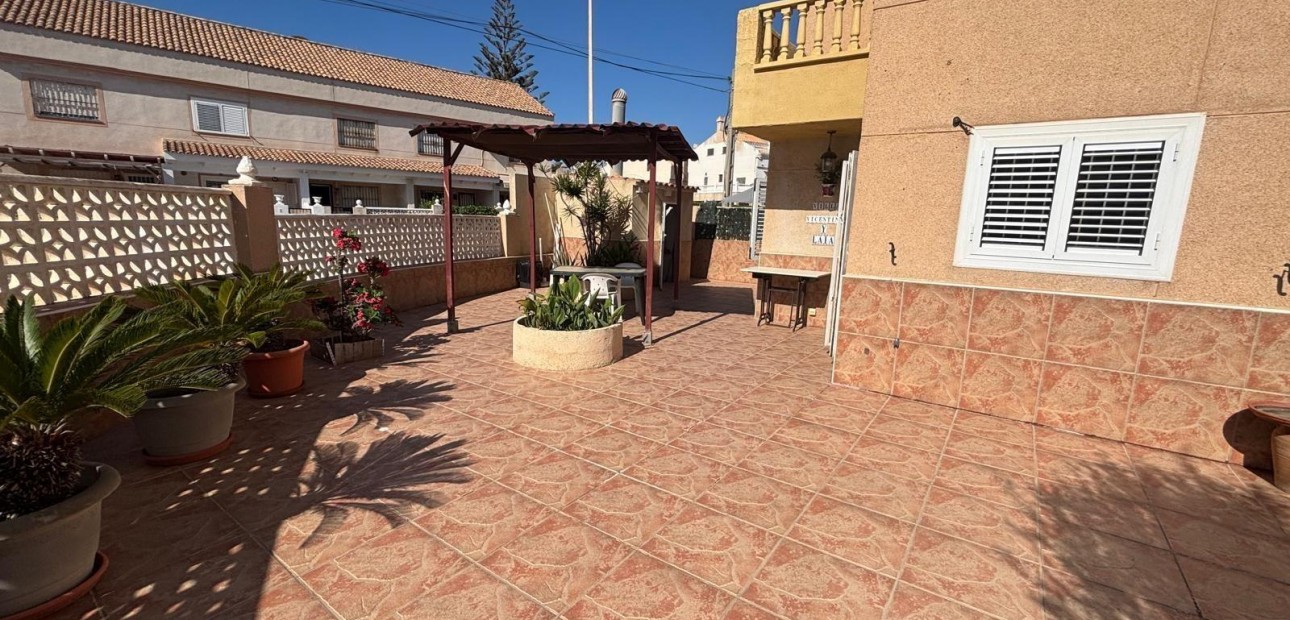 Herverkoop - duplex -
Torrevieja - Los Frutales