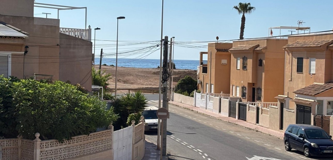 Herverkoop - duplex -
Torrevieja - Los Frutales