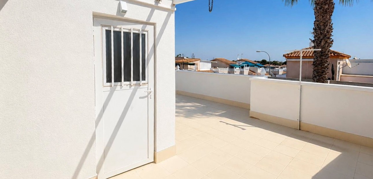Herverkoop - Quad Villa -
Orihuela Costa - Los Altos
