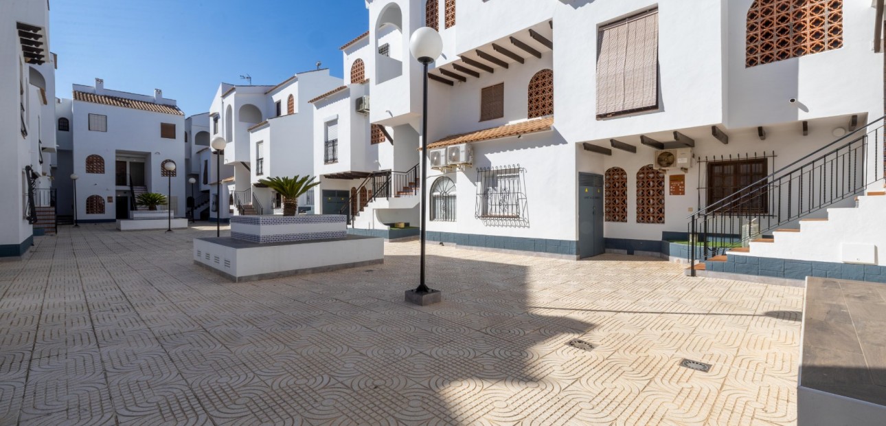 Herverkoop - Appartement / flat -
Torrevieja - Playa Los Naufragos