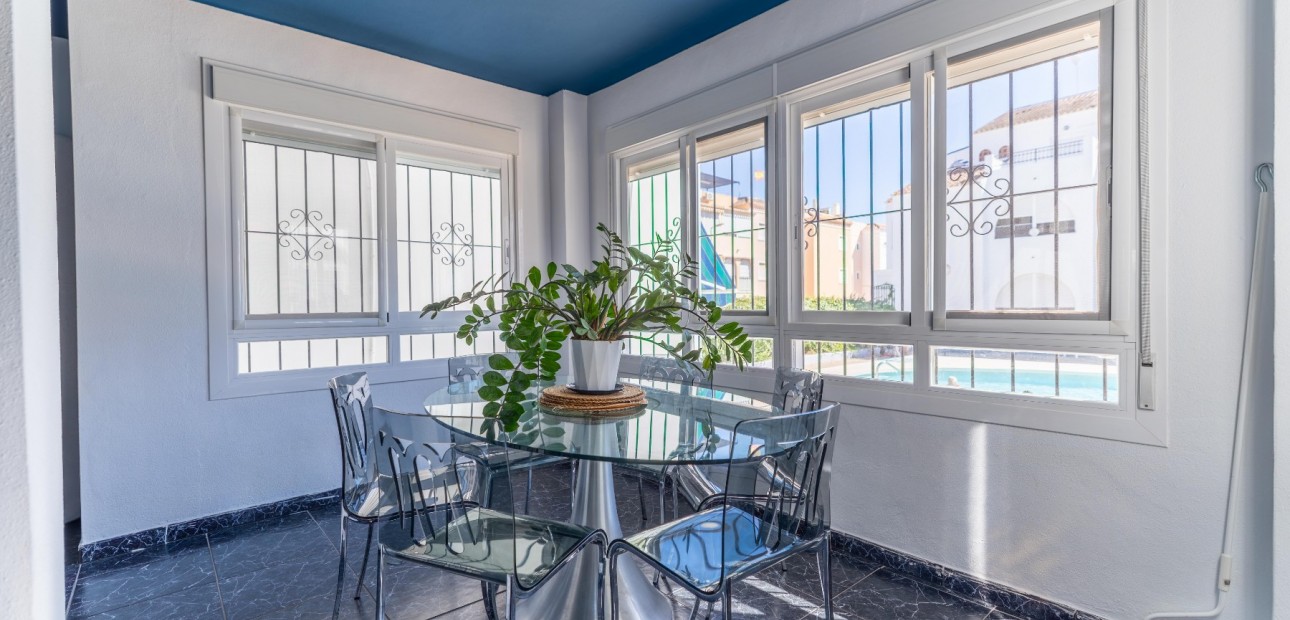 Herverkoop - Appartement / flat -
Torrevieja - Playa Los Naufragos