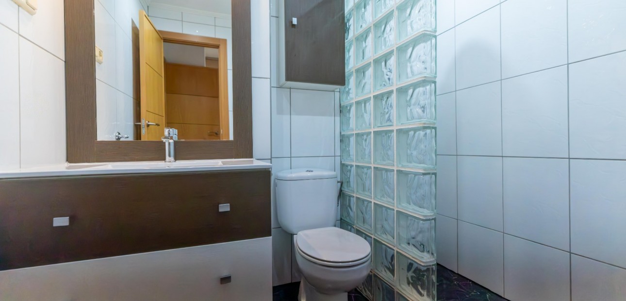 Herverkoop - Appartement / flat -
Torrevieja - Playa Los Naufragos