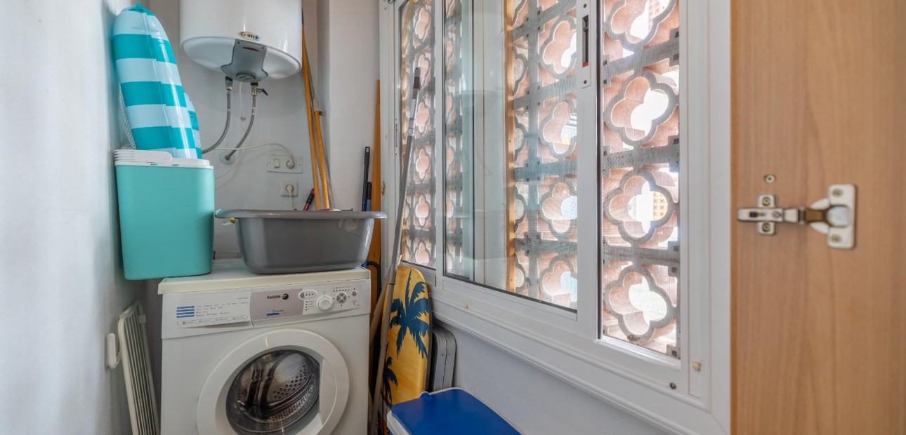 Herverkoop - Appartement / flat -
Torrevieja - Playa Los Naufragos