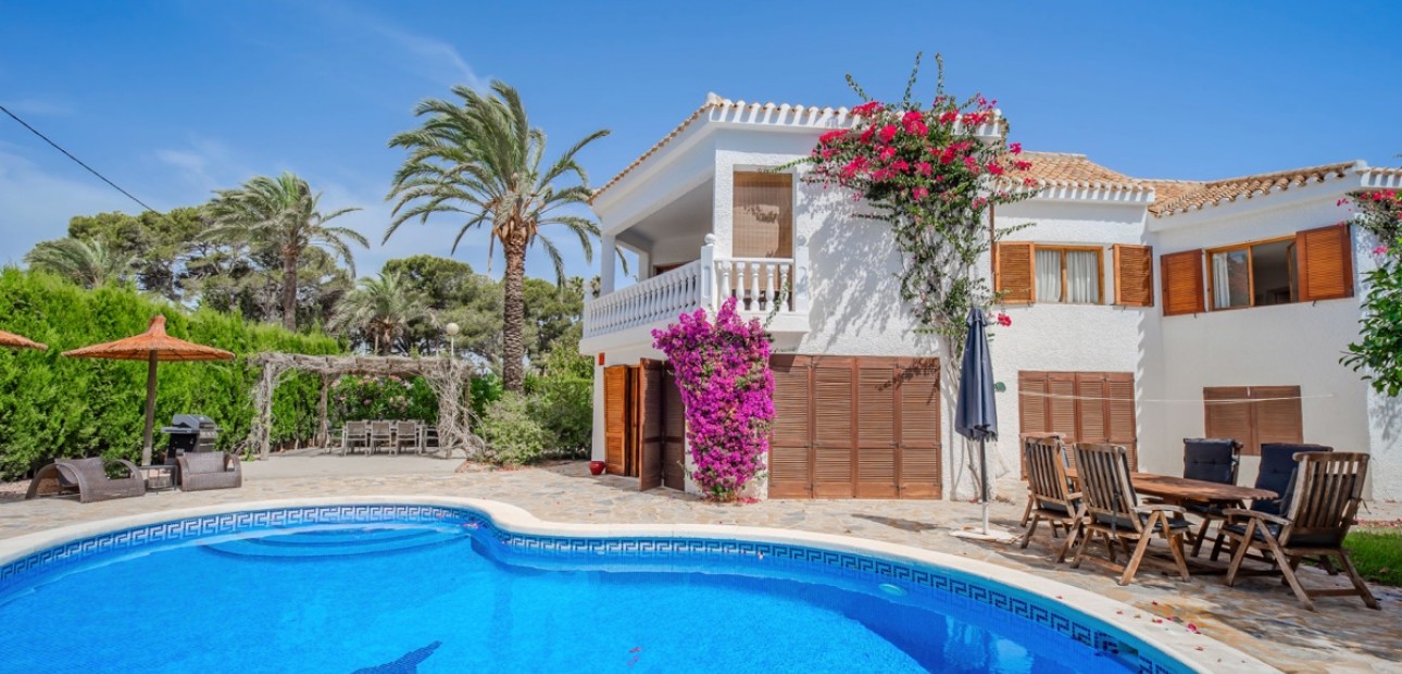 Herverkoop - Detached Villa -
Orihuela Costa - Cabo Roig