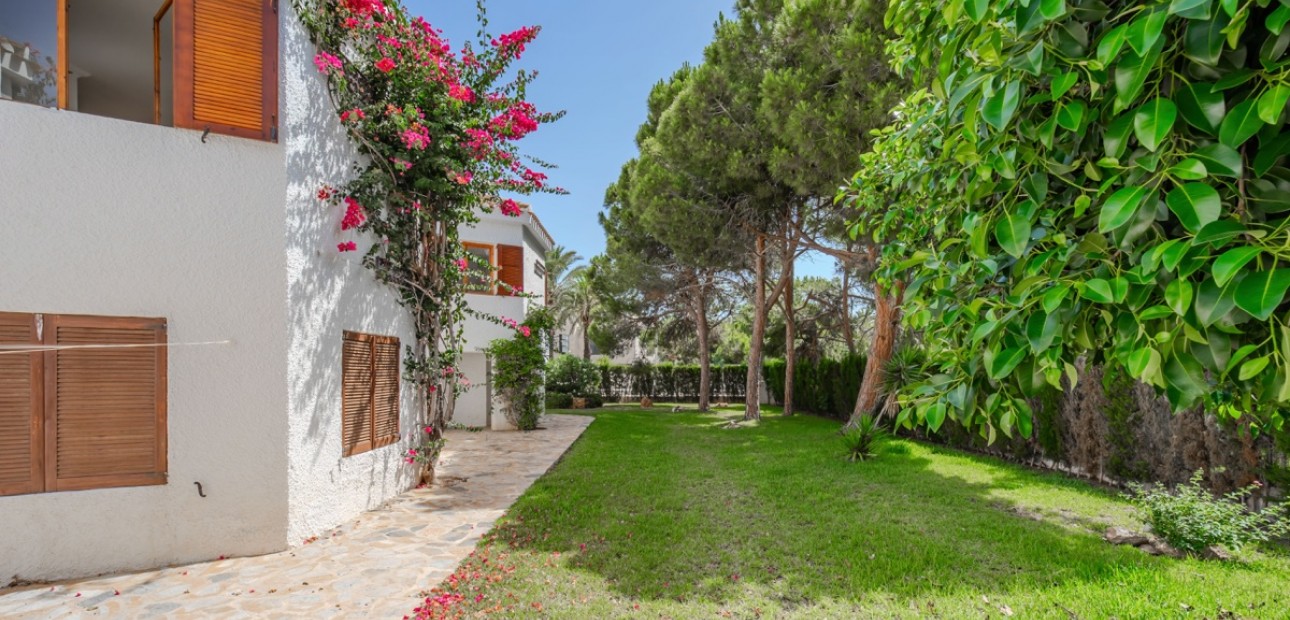 Herverkoop - Detached Villa -
Orihuela Costa - Cabo Roig