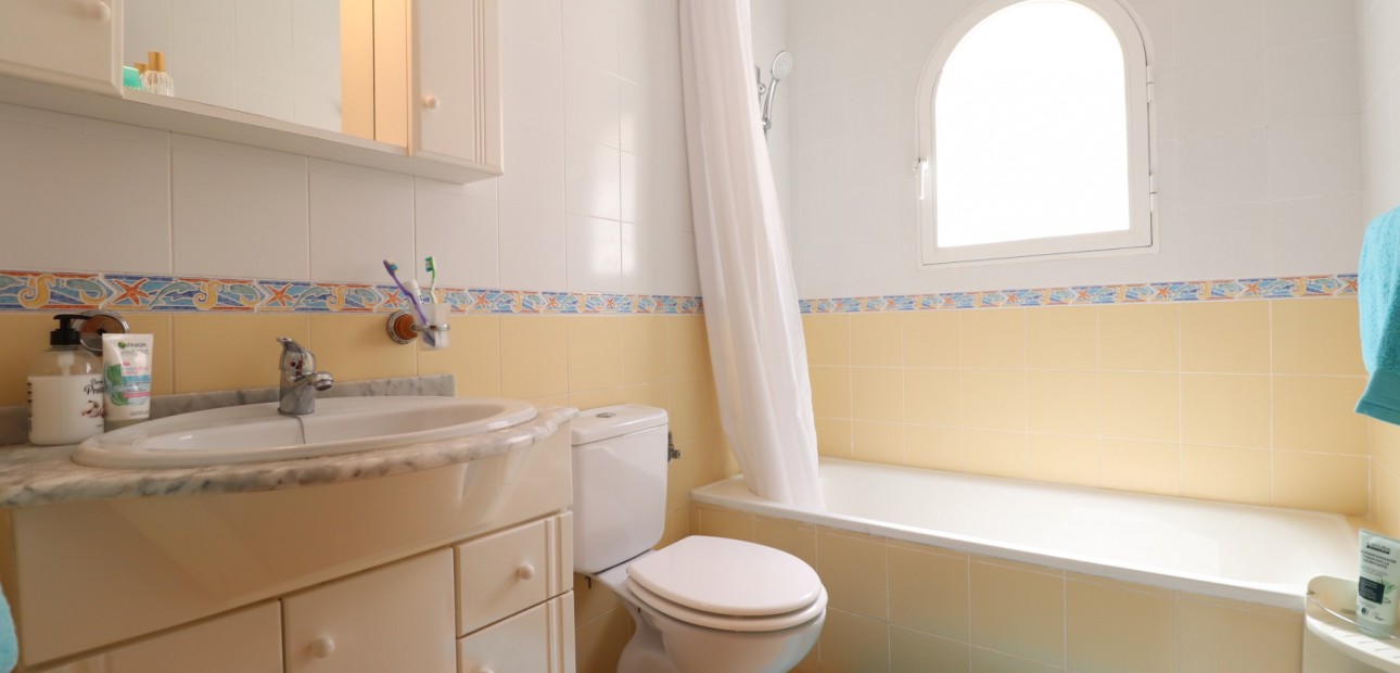 Herverkoop - Detached Villa -
Algorfa - Lo Crispin