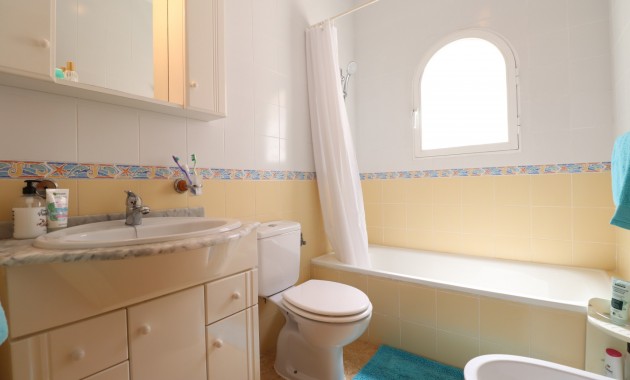 Herverkoop - Detached Villa -
Algorfa - Lo Crispin