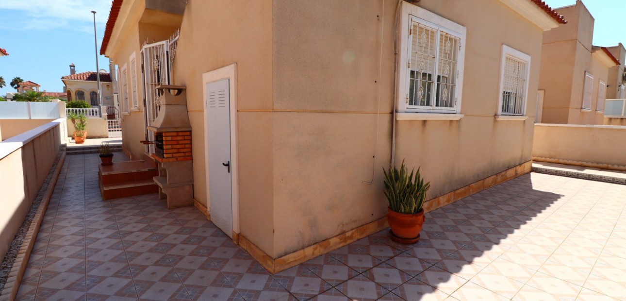 Herverkoop - Detached Villa -
Algorfa - Lo Crispin