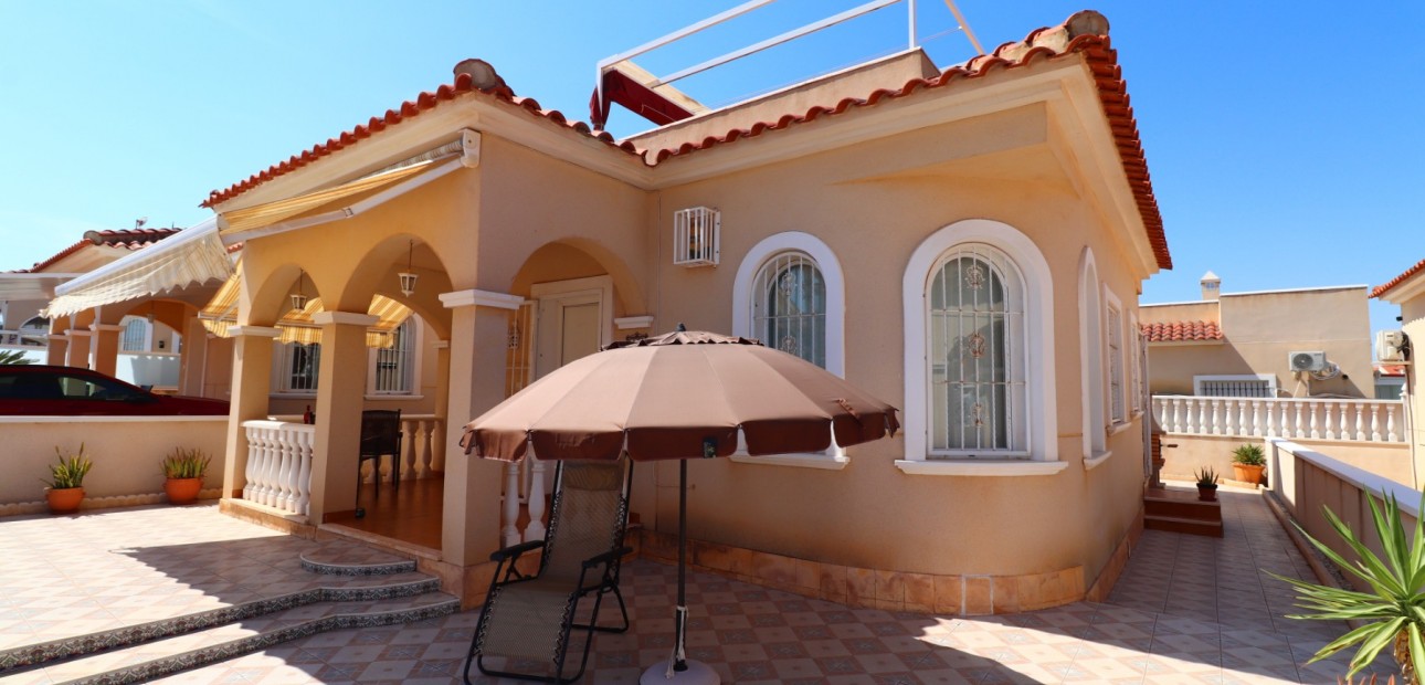 Herverkoop - Detached Villa -
Algorfa - Lo Crispin
